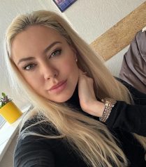 Alina, Straight