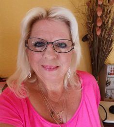 Arisa, 60 years old, Straight, Woman, Chateauroux, France