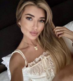 Geraldine M, 27 years old, Straight, Woman, Paris, France